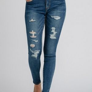 ⬅️HOST PICK ⬅️ WAREHOUSE ONE DISTRESSED JEANS/B2A